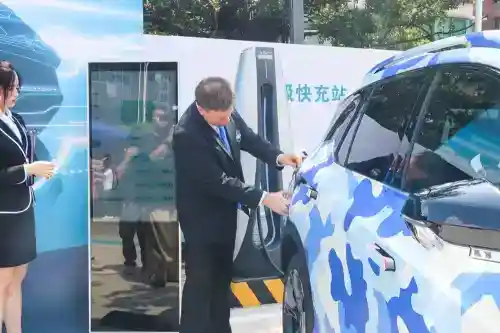 充電5分鐘，續航增加207公里！廣汽埃安超倍速電池技術和A480超充樁全球首發
